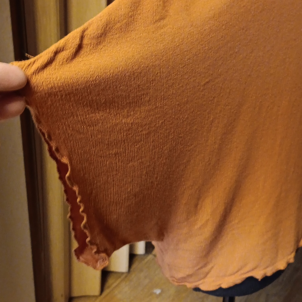 Women's Rust Button Design Top - Picture 4 of 5